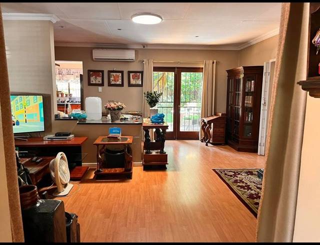 4 BEDROOM PROPERTY TO RENT IN ELDORAIGNE